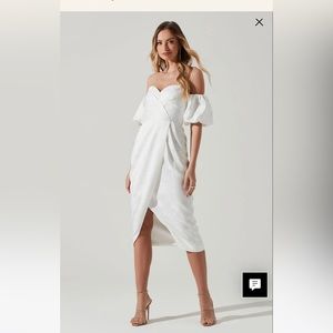 ASTR THE LABEL ZURINA OFF SHOULDER PUFF SLEEVE MIDI DRESS
